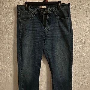 EUC - Levi Strauss Signature Athletic Jeans 34Wx30L